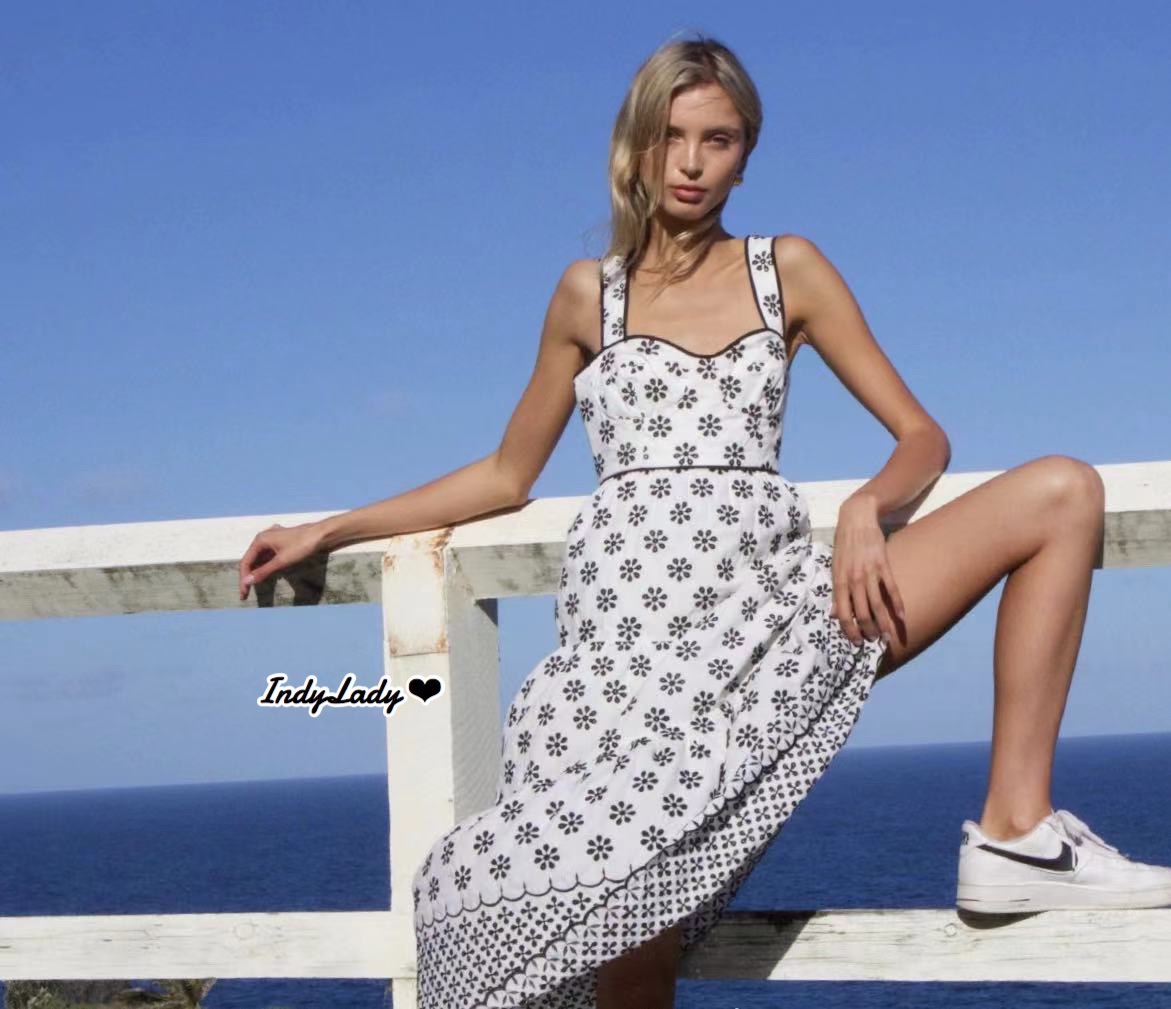 Maxi dress ตัวเดรสสายเดี่ยวทรงสวย