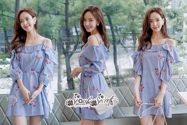 เนื้อผ้าคอตตอลลินินพิมพ์ลายริ้วสีฟ้า