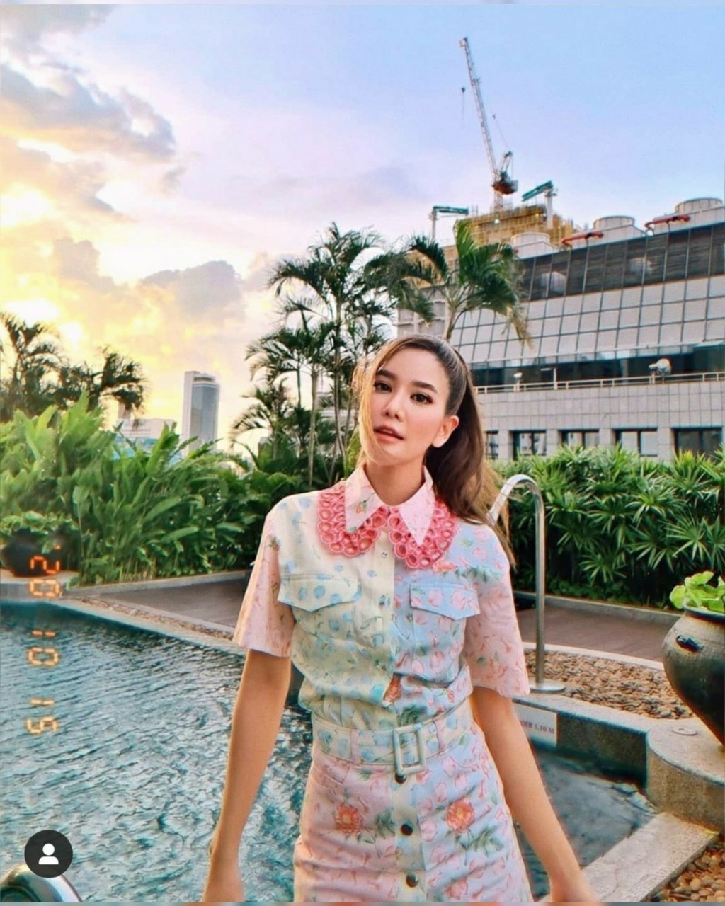 เสื้อกระดุมหน้า แต่งปกคอด้วยผ้าปัก