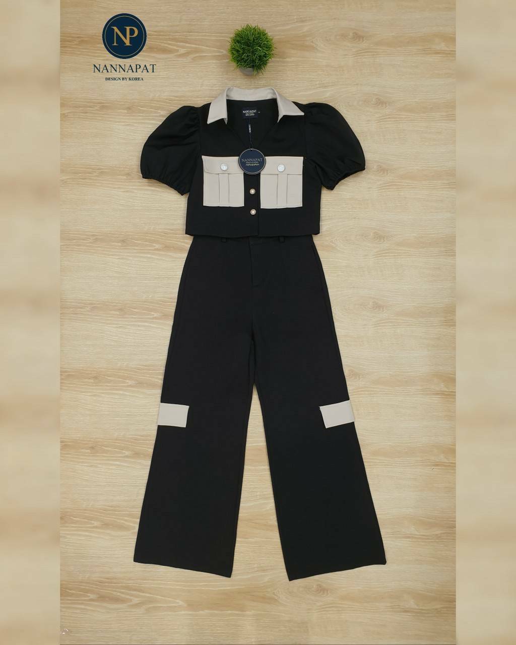 เสื้อคอปกกระดุมหน้าแขนตุ๊กตา