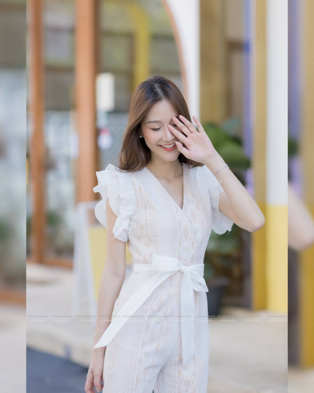 จั้มสูทซิปหลัง แต่งแขนระบาบ