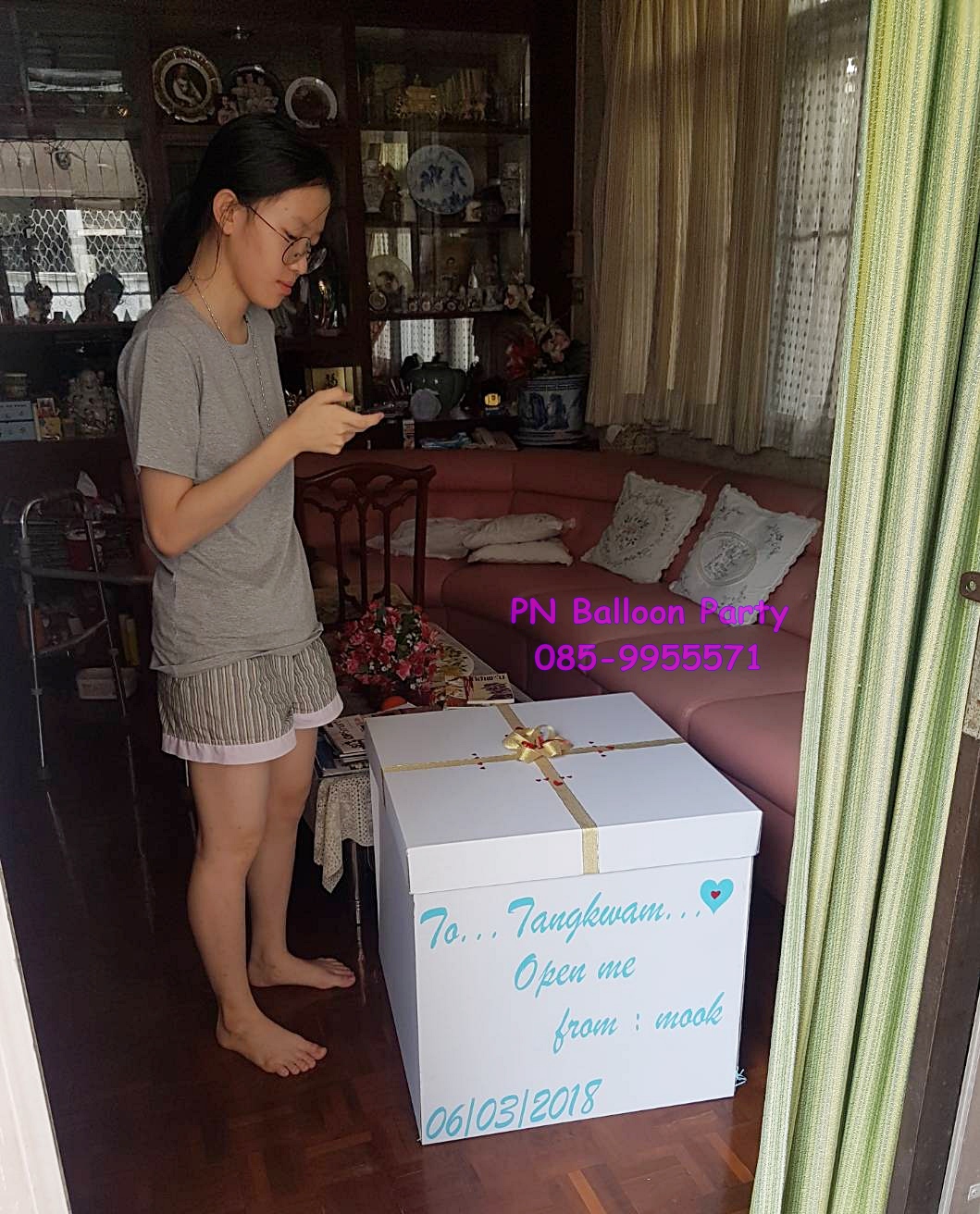 เซ็ตกล่องเซอร์ไพส์ บับเบิ้ลและข้อความ พร้อมท๊อปปิ้งลูกโป่งและฟรุ๊งฟริ๊งในกล่อง