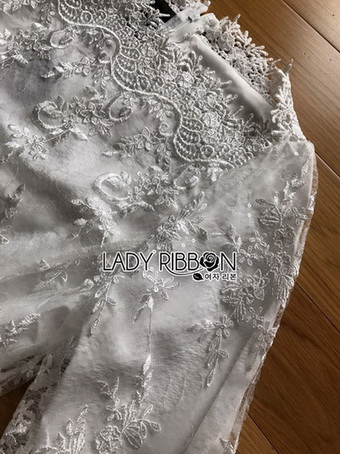 Lace Midi Dress เดรสแขนสามส่วน