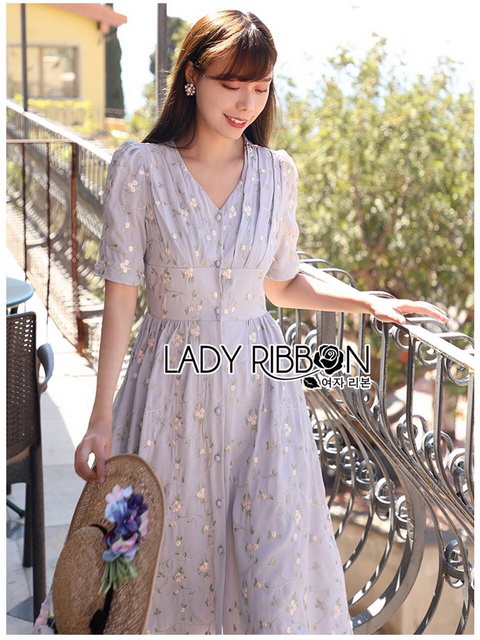 เดรสชิฟฟอนติดกระดุมปักลายดอกไม้