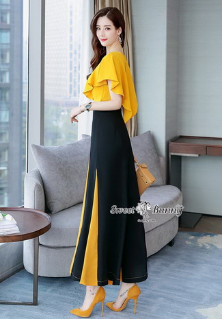 เสื้อผ้าสีเหลืองสวย คอกลมแขนระบายทรงสวย