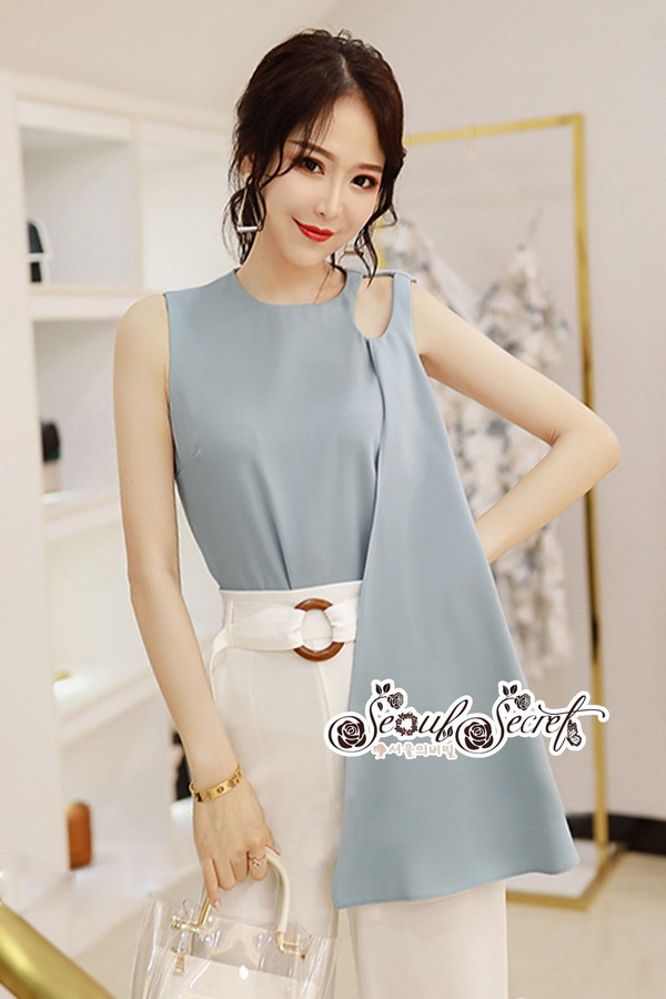 เสื้อแขนกุดเนื้อผ้าเครปเรียบๆดูสวยหรู