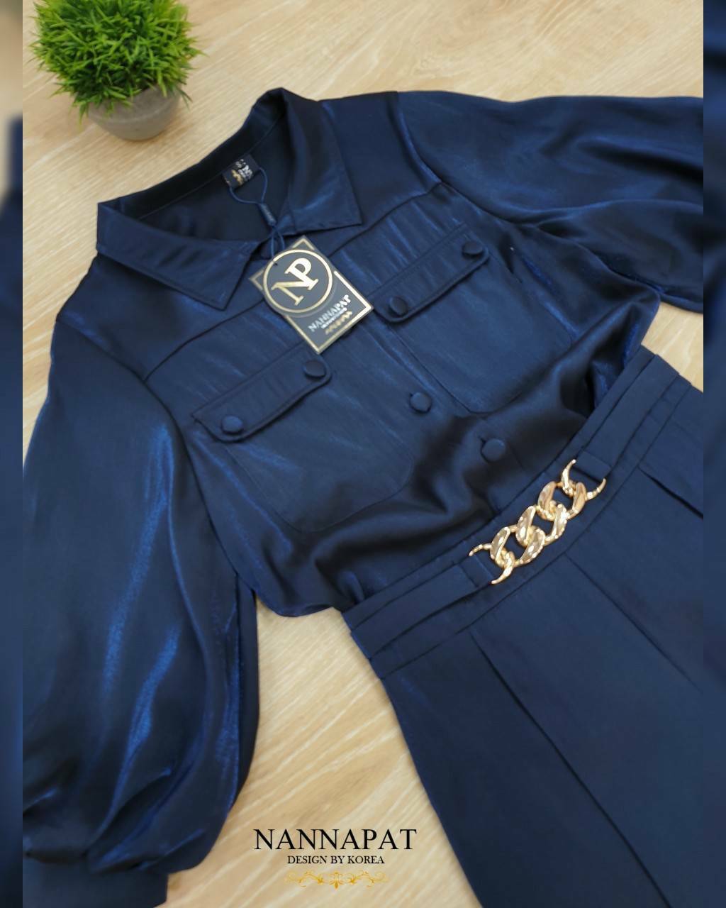 เสื้อคอปกกระดุมหน้า มีกระเป๋า
