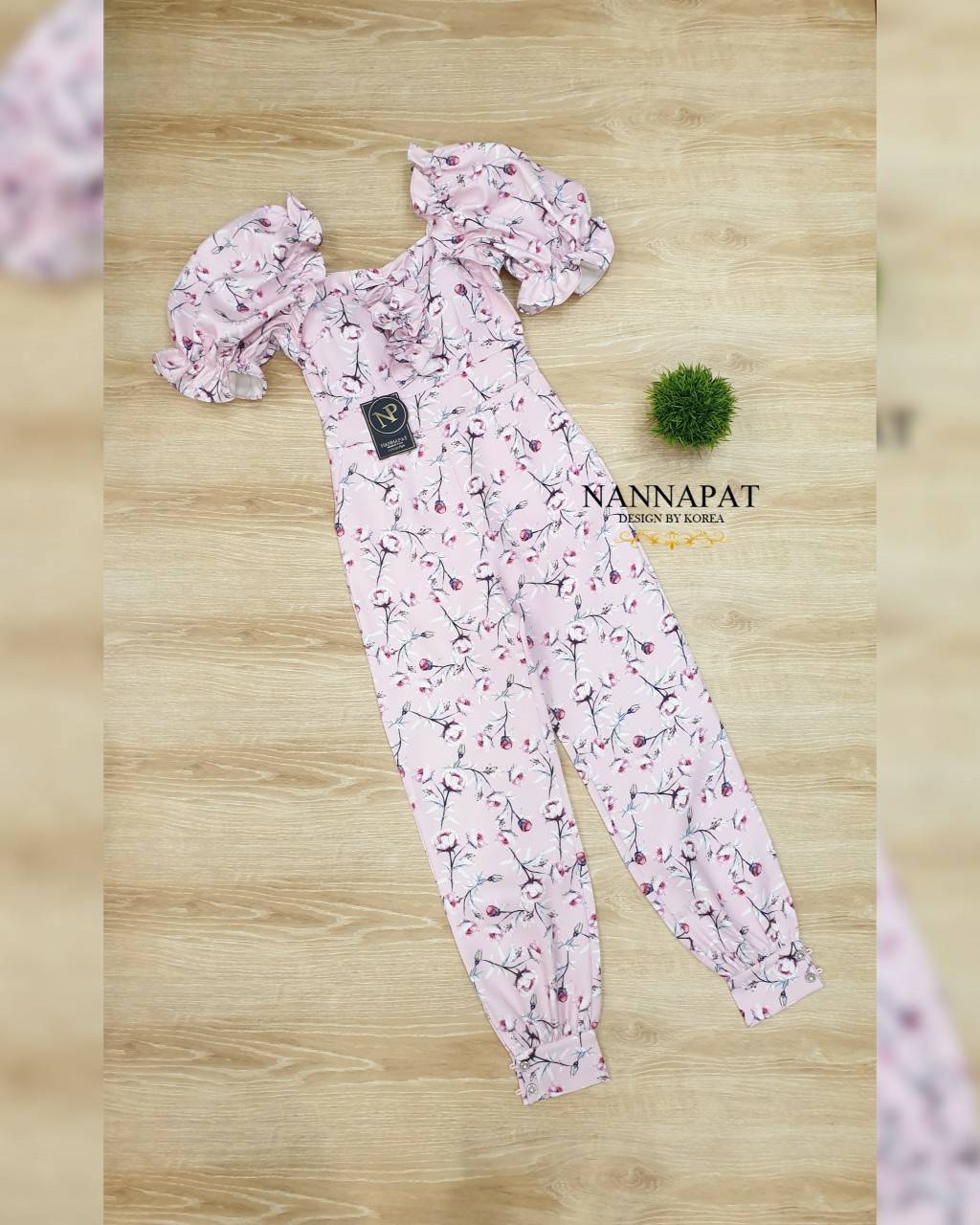 จั้มสูทลายดอกซากุระสีละมุน