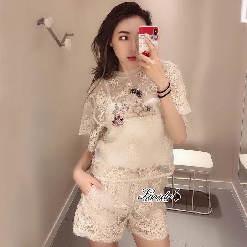 เซตเสื้อ+กางเกง ดีไซน์ผ้าลูกไม้ปักโทนสีครีม