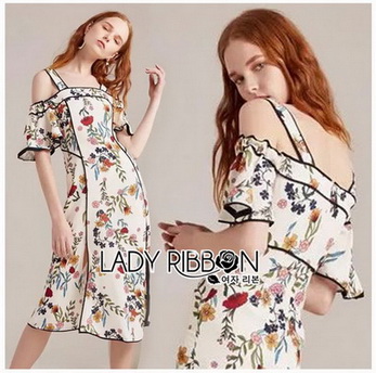Off-Shoulder Ruffle Dress เดรสสายหนาทรงเปิดไหล่