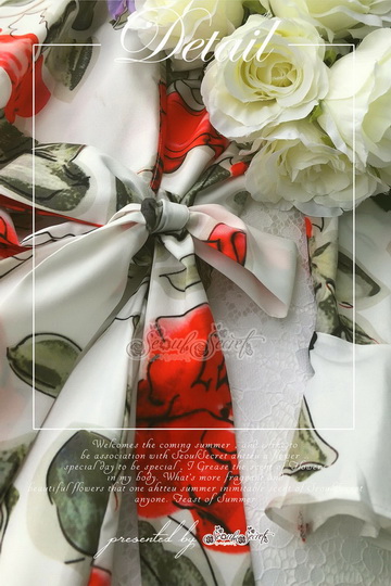 เดรสเนื้อผ้าเครปพิมพ์ลายดอกกุหลาบสีแดง
