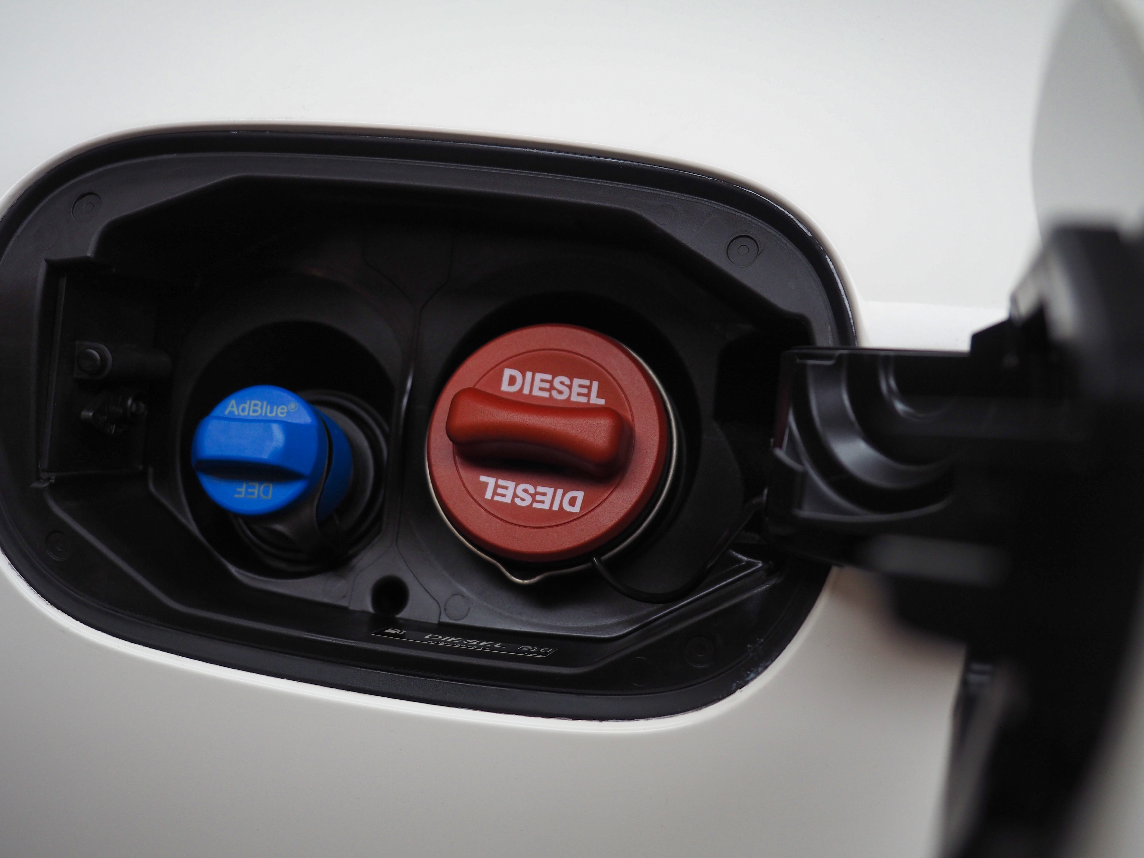 จองแล้ว C220d Avantgarde W205