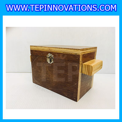 กล่องไม้อัดไม่บุกำมะหยี่ สำหรับใส่ตุ้มน้ำหนักเหล็กหล่อพิกัด5kg กล่องใส่ตุ้มน้ำหนักเหล็กหล่อ กล่องเก็บตุ้มน้ำหนัก กล่องไม้สำหรับตุ้มเหล็กหล่อ ยาว15.5 กว้าง +8.3 ลึก8.9ซม.