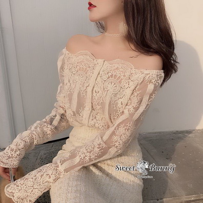 เสื้อลูกไม้เกาะไหล่คอปาด