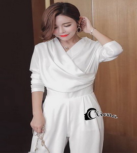 จั้มสูทสีขาวเชือกผูกเอว