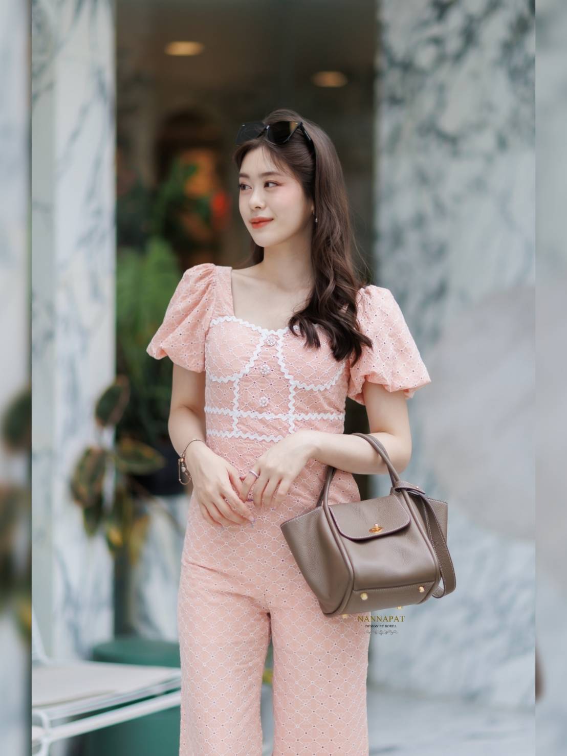 จั้มสูทงานซิปหลัง มีฟองน้ำ