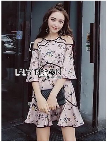 เดรสผ้าเครปพิมพ์ลายดอกไม้ตกแต่งริบบิ้น