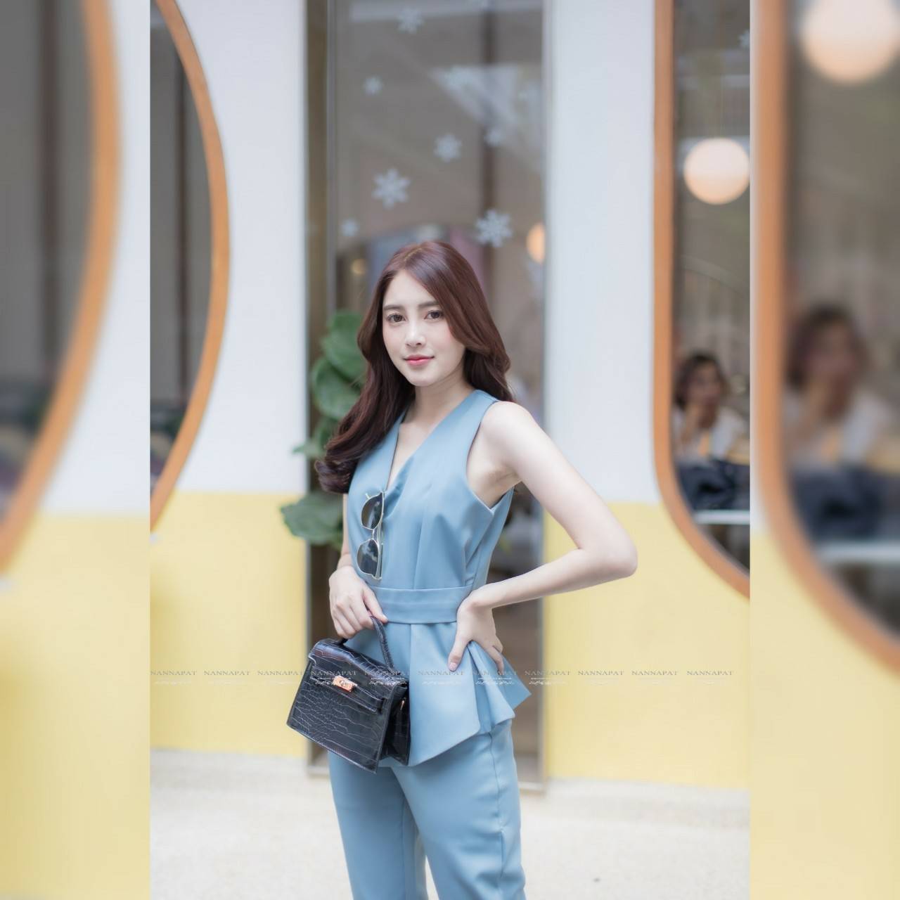 เสื้อแขนกุด ซิปหลัง แต่งระบาย