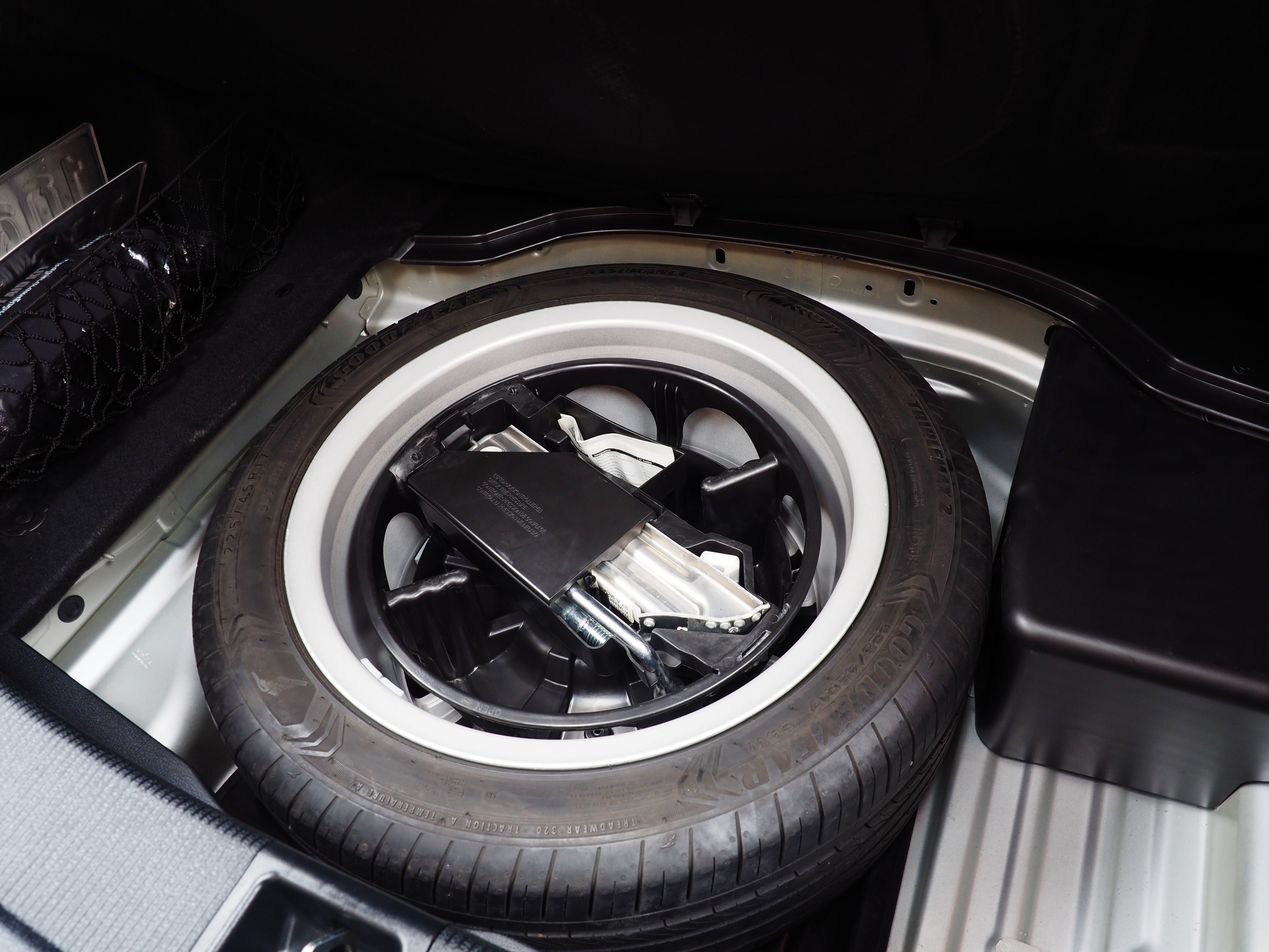 จองแล้ว C200 CGI Style W204