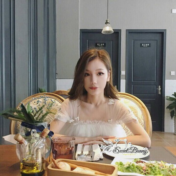 Lady Ribbon Online เสื้อผ้าออนไลน์ ขายส่งของแท้พร้อมส่ง Sweet Bunny SW12250716 Sweet Bunny Present... Petite Butterfly Shoulder White Dress