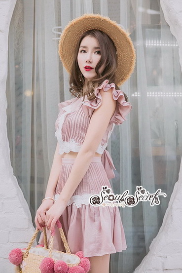 ชุดกระโปรงสวยหวานโทนสีชมพูนู๊ท