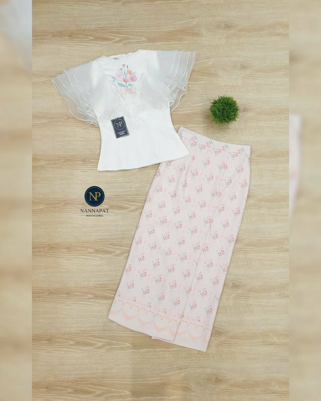 ชุดไทยสไตล์โมเดิ้ลประยุกค์