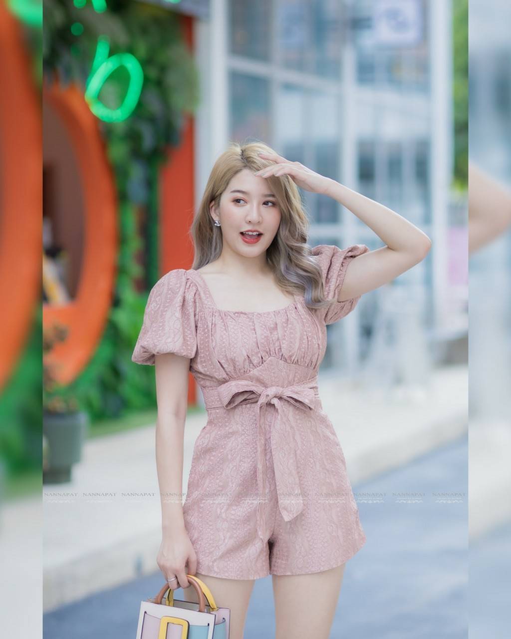 เพลสูทแขนพองน่ารัก ตัวกางเกงมีกระเป๋าข้าง