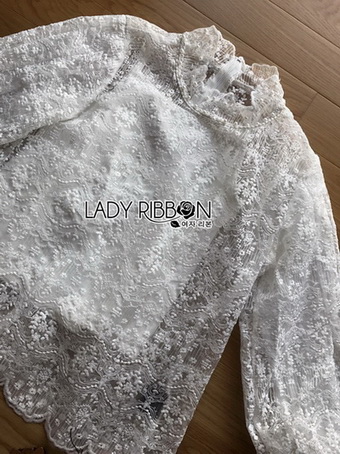 Yves Classic Sweet White Lace Blouse