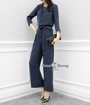 เสื้อ+กางเกงงานเกาหลีผ้าสีกรมลายริ้วขาวทางตรง