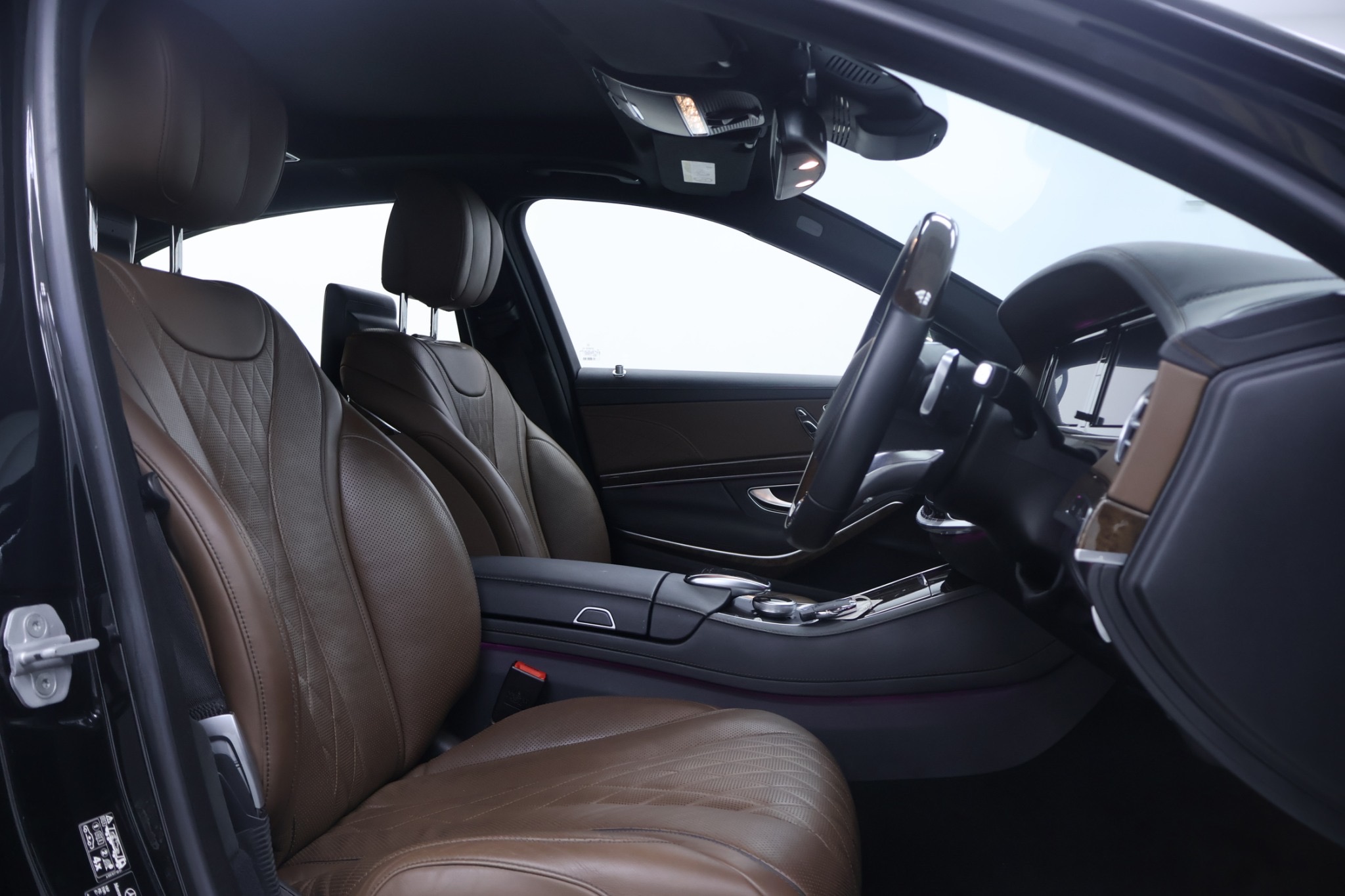 จองแล้ว S500e AMG Premium W222