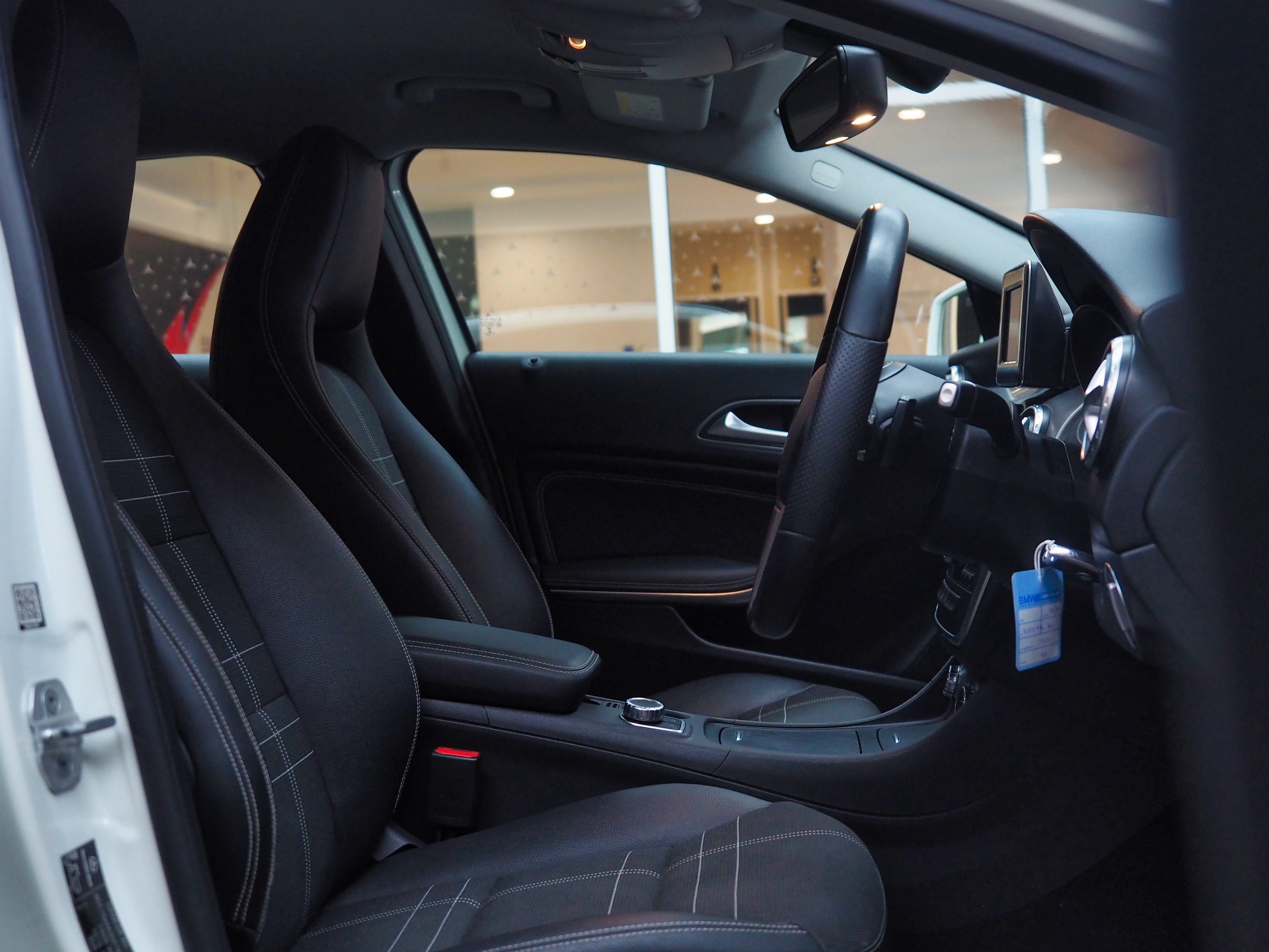 จองแล้ว GLA200 Urban W156