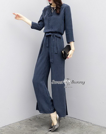 เสื้อ+กางเกงงานเกาหลีผ้าสีกรมลายริ้วขาวทางตรง