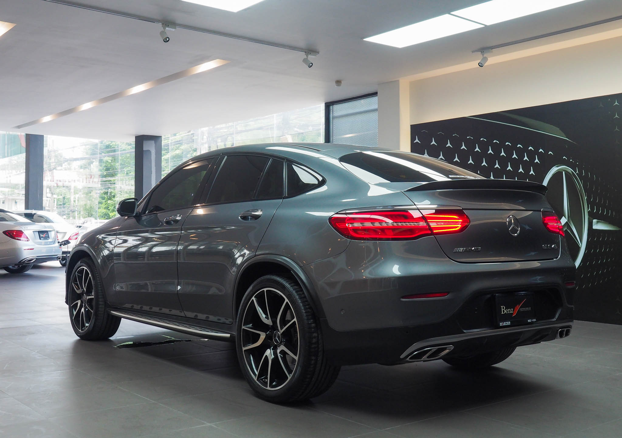 จองแล้ว GLC43 AMG Coupe 4Matic W253