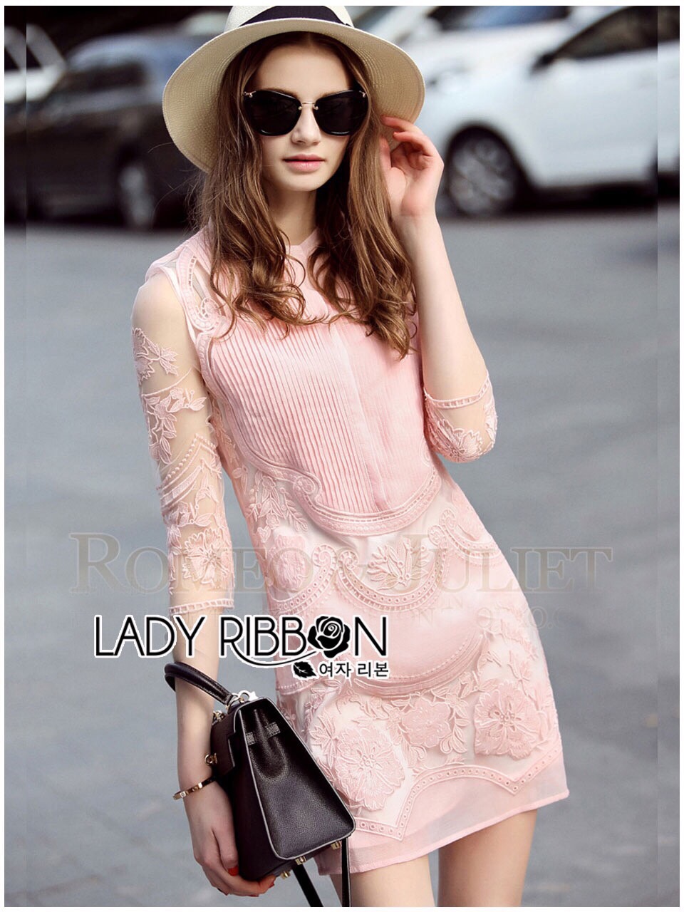 Lady Ribbon Online เสื้อผ้าออนไลน์ ขายส่ง LR05200616 🎀 Lady Ribbon's Made 🎀 Lady Ashley Royal Sweet Floral Embroidered Organza and Cotton Mini Dress