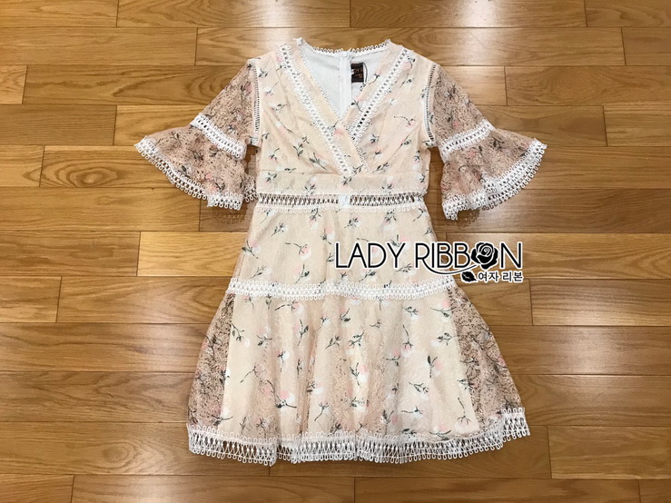 เดรสสั้นผ้าลูกไม้ทอลายดอกไม้สีครีมสุดหวาน