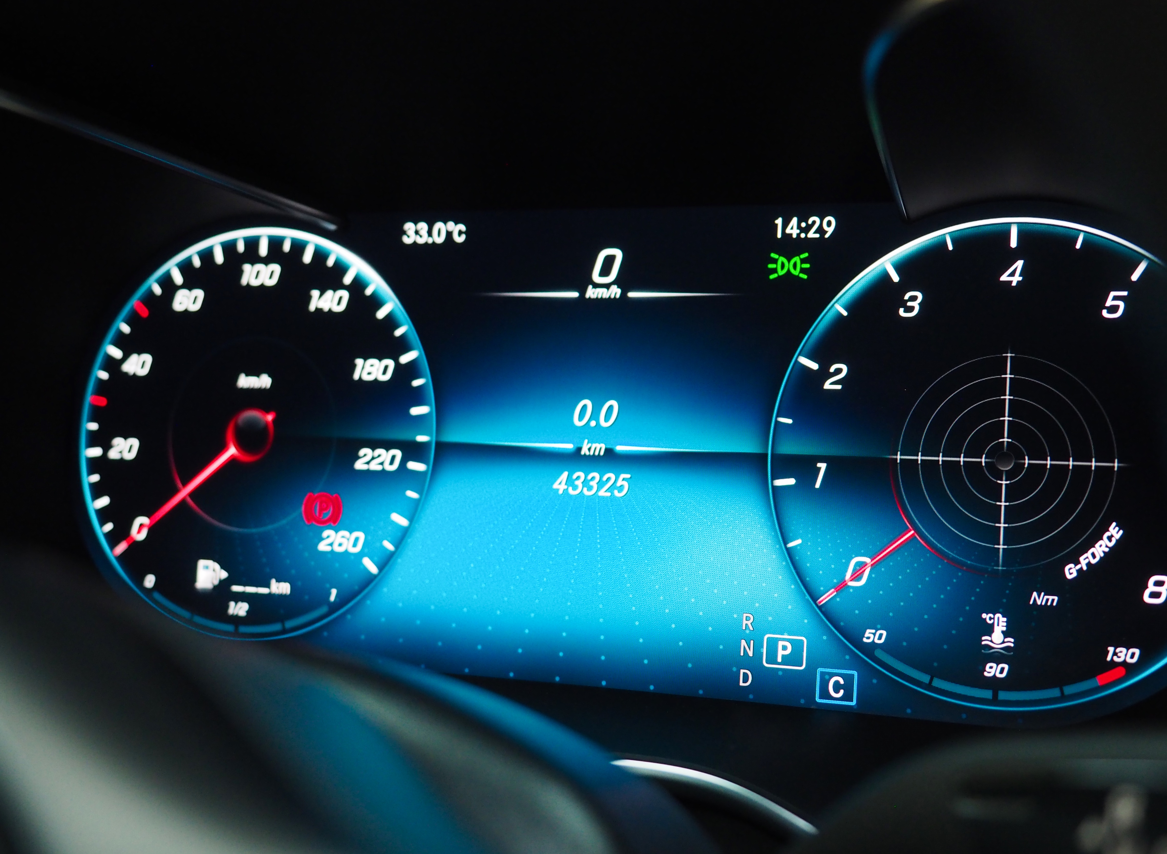 จองแล้ว C200 Coupe AMG Dynamic W205