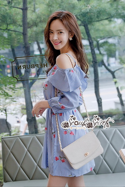 เนื้อผ้าคอตตอลลินินพิมพ์ลายริ้วสีฟ้า