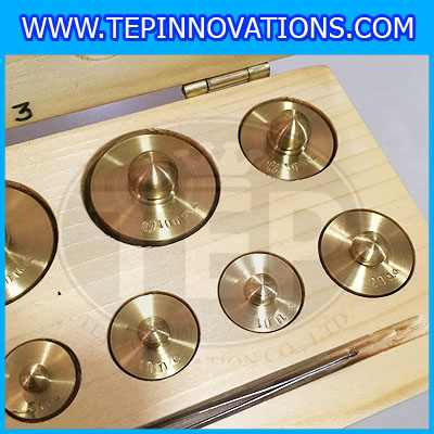 ตุ้มน้ำหนักทองเหลืองชุด 500g Class M1 ชุดตุ้มน้ำหนักทองเหลือง 500g พร้อมที่คีบ บรรจุในกล่องไม้ (ใบเซอร์ ISO17025 เพิ่มเงิน 5,150 บาท)