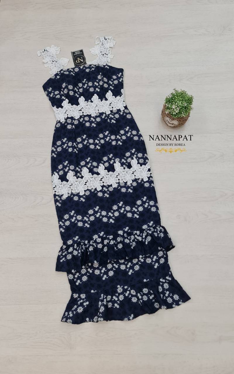 Dress ผ้าลูกไม้ทั้งชุด ตัดลายดอกขาว