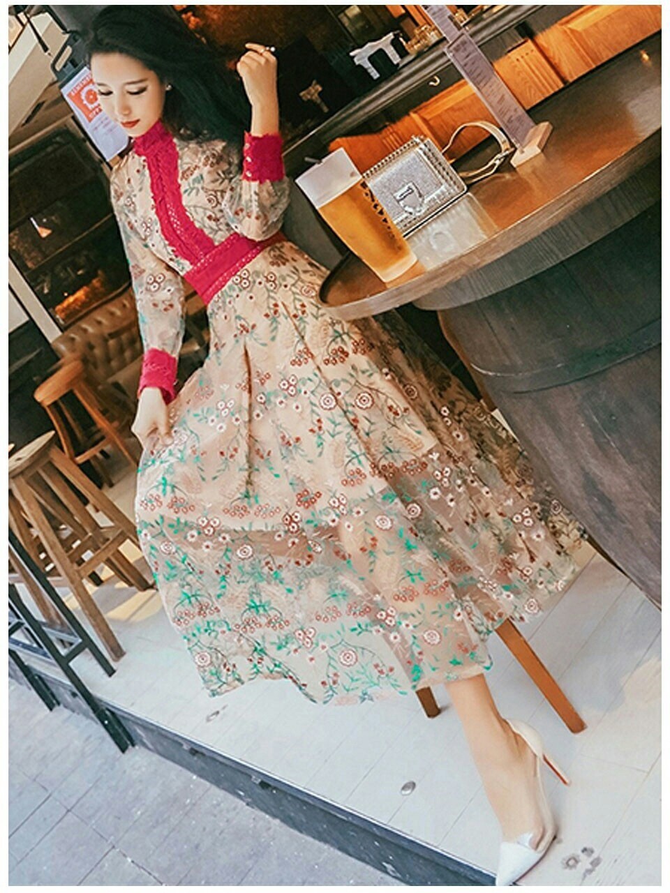 เดรสยาวผ้าลูกไม้โทนเขียวชมพู