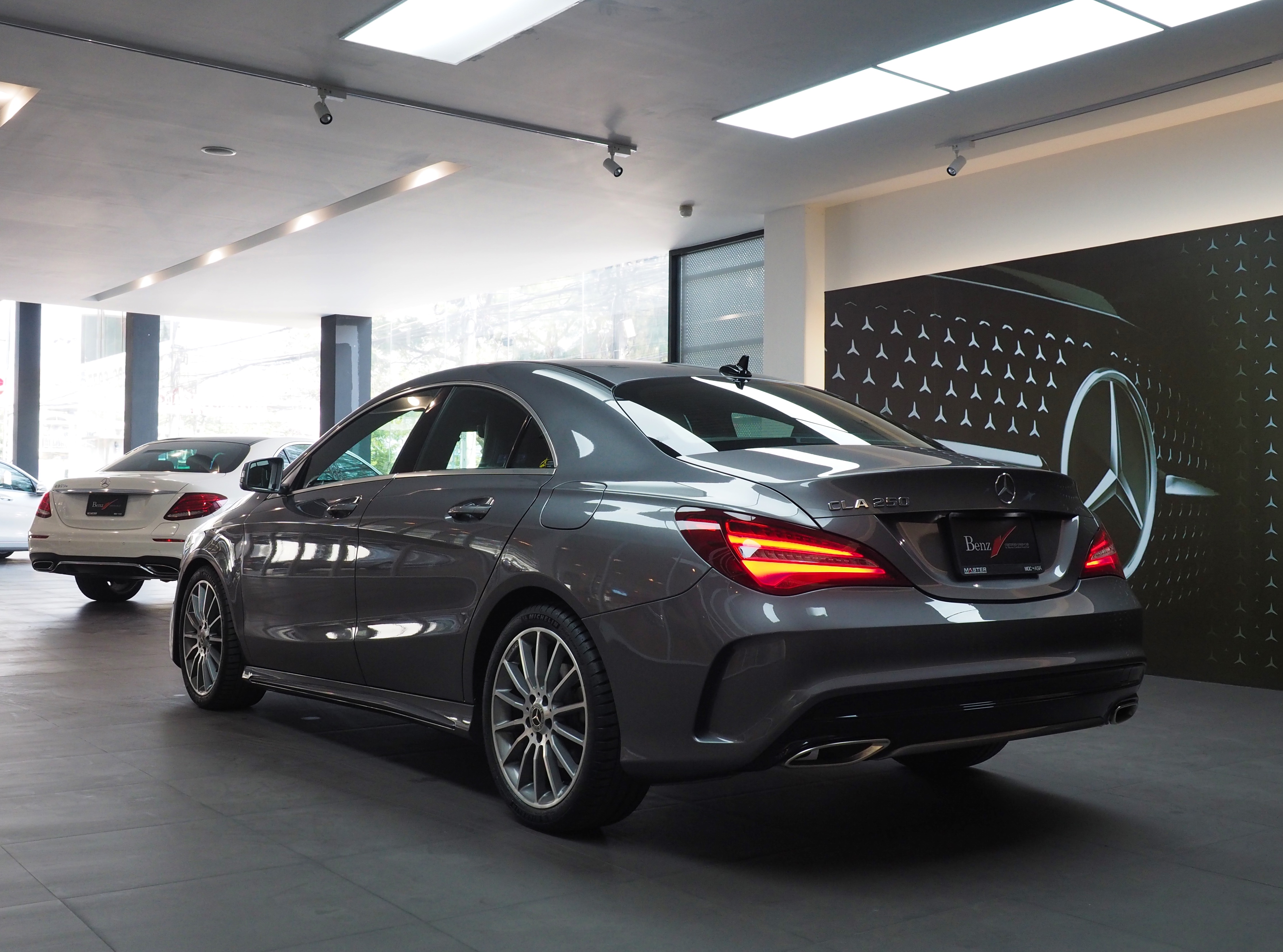 จองแล้ว CLA250 AMG W117