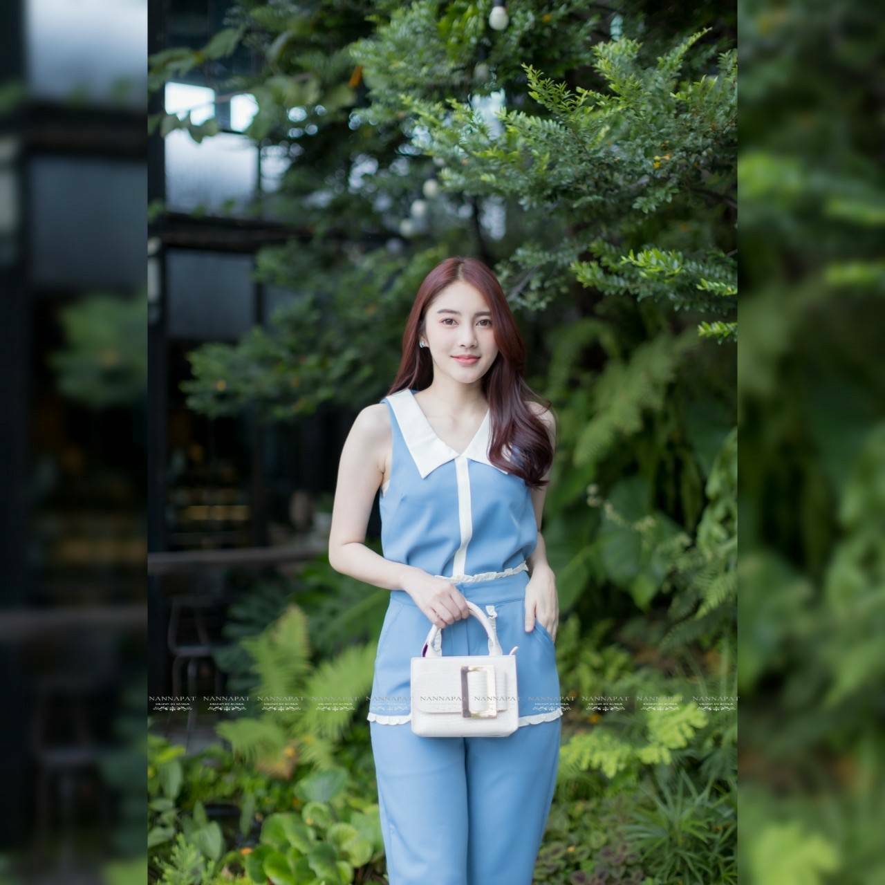 เสื้อแขนกุดซิปหลังมีฟองน้ำอก