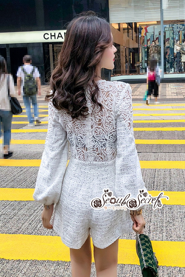 จั้มสูทขาสั้นสวยหรูดูไฮคลาสดีเทลทรงคอวี