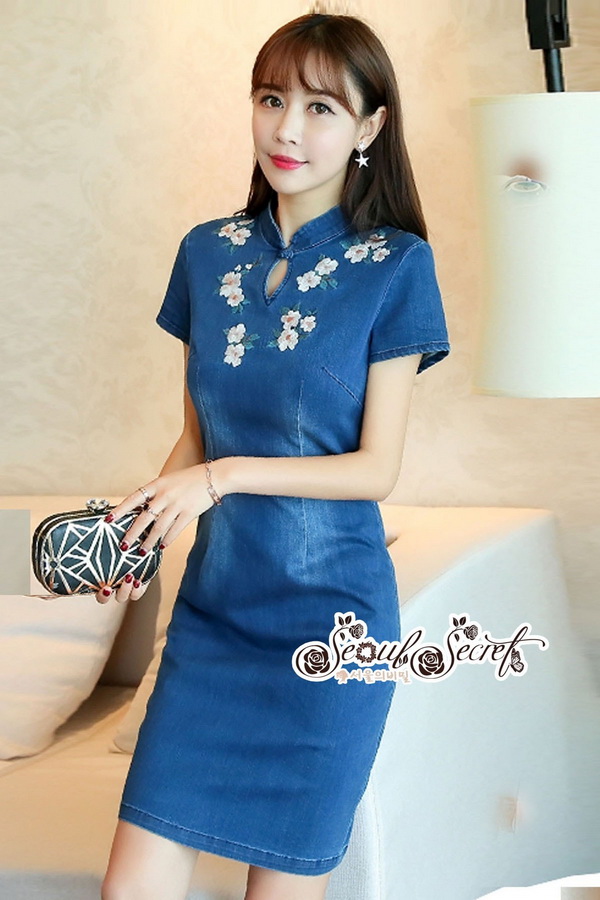 เดรสยีนส์เสื้อทรงคอตั้งเป็นคอติดกระดุมกี่เพ้า