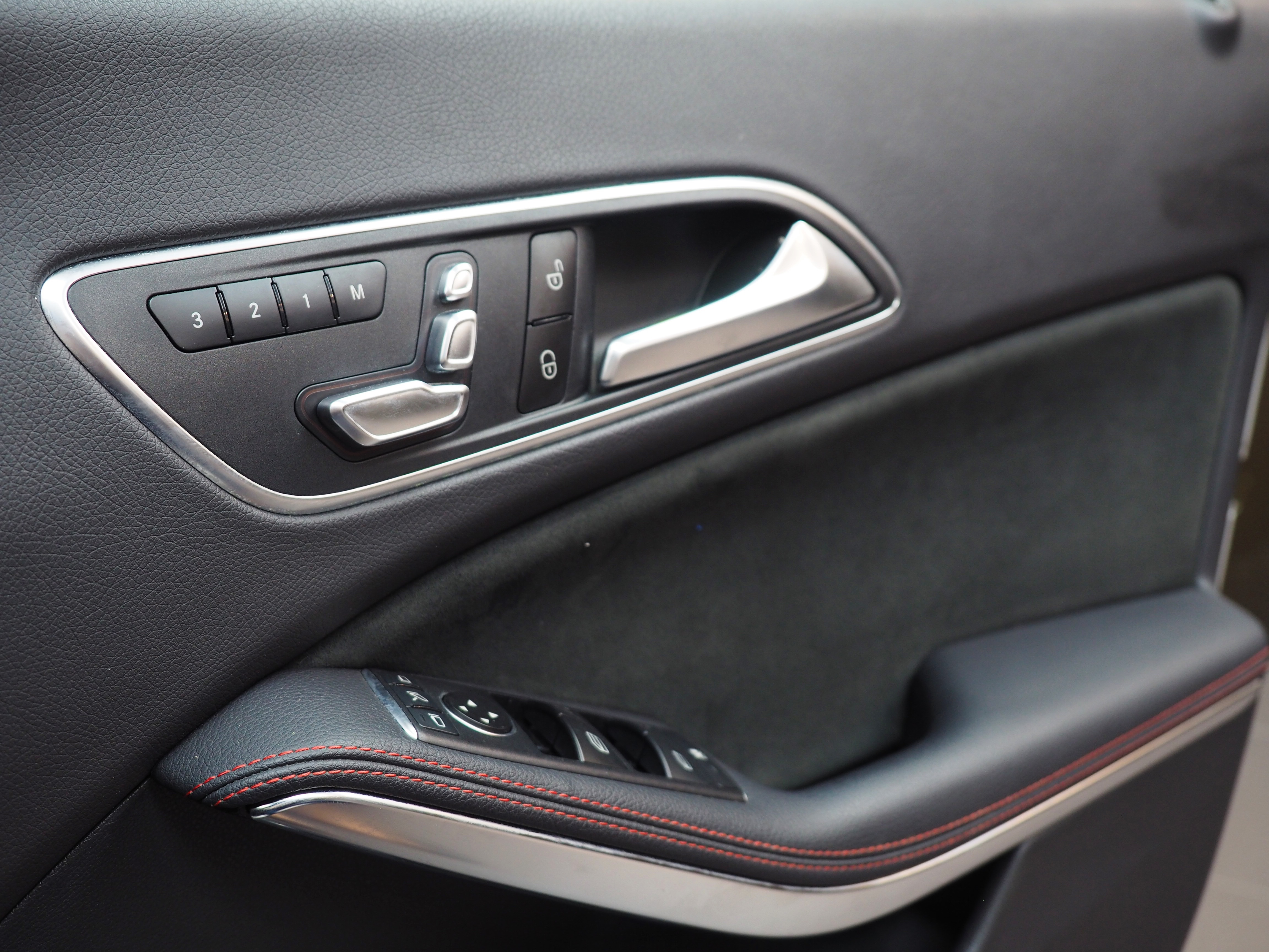 จองแล้ว CLA250 AMG W117