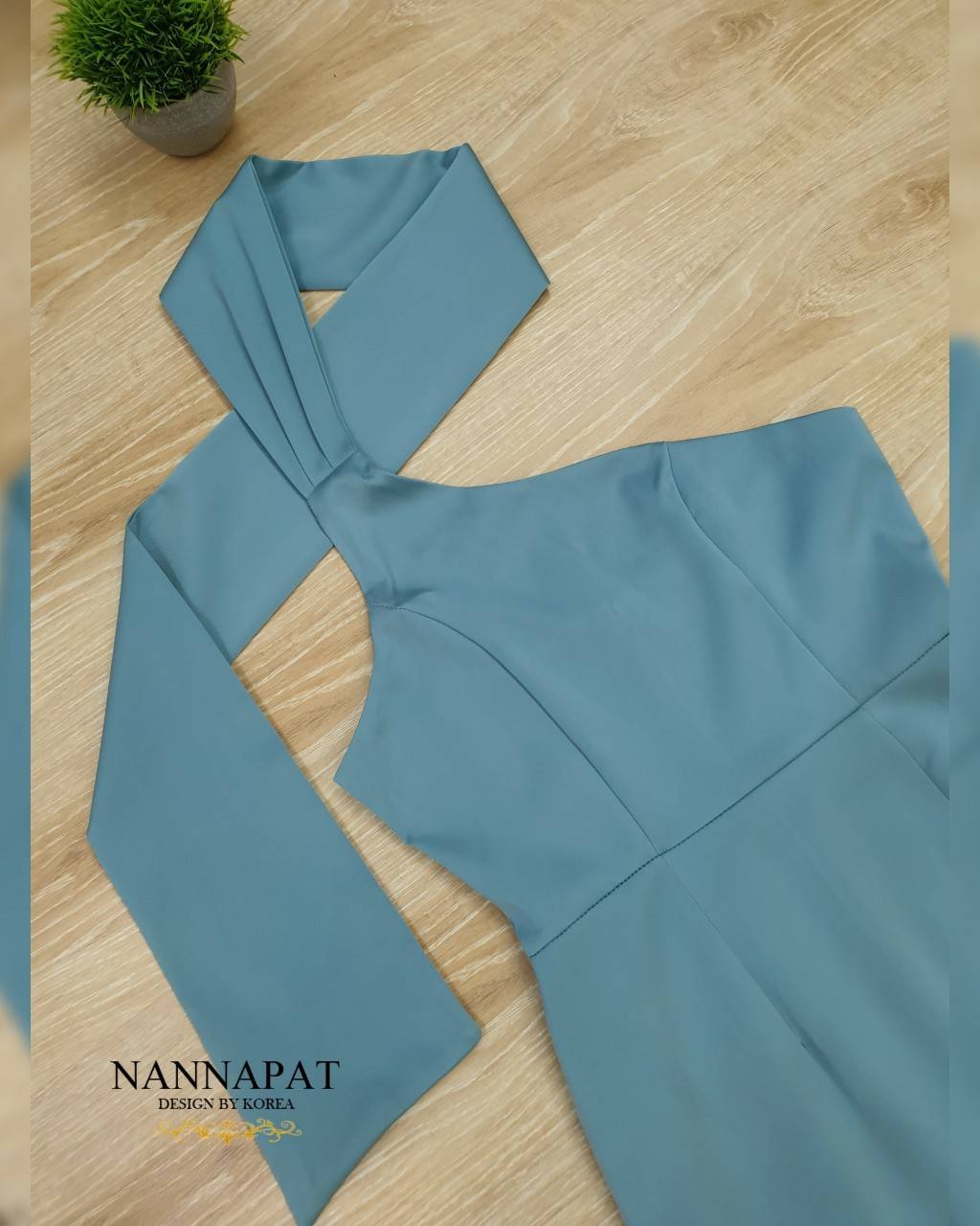 เดรสซิปหลังสะใบพันคอ