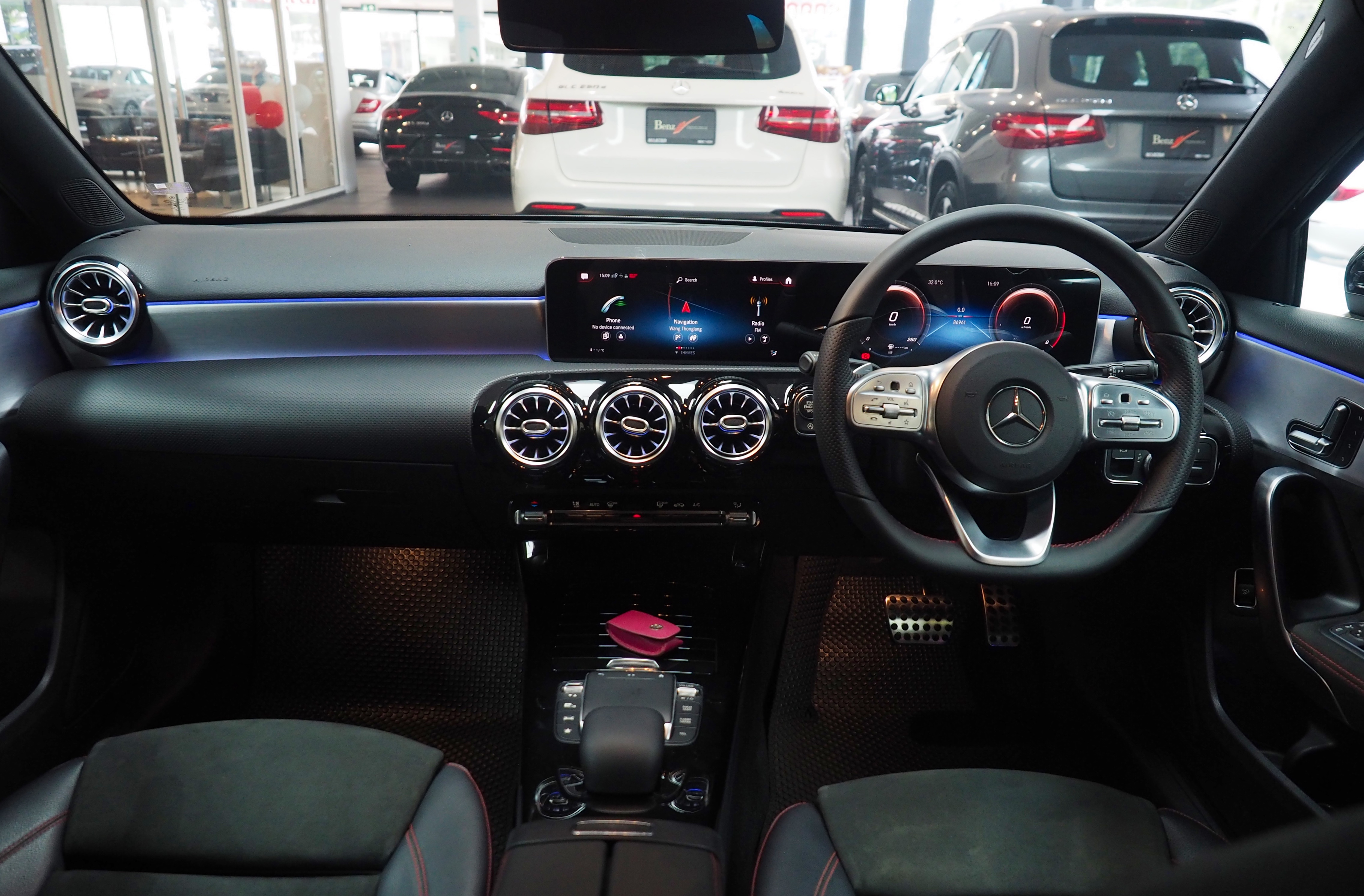 จองแล้ว A200 AMG Dynamic W177