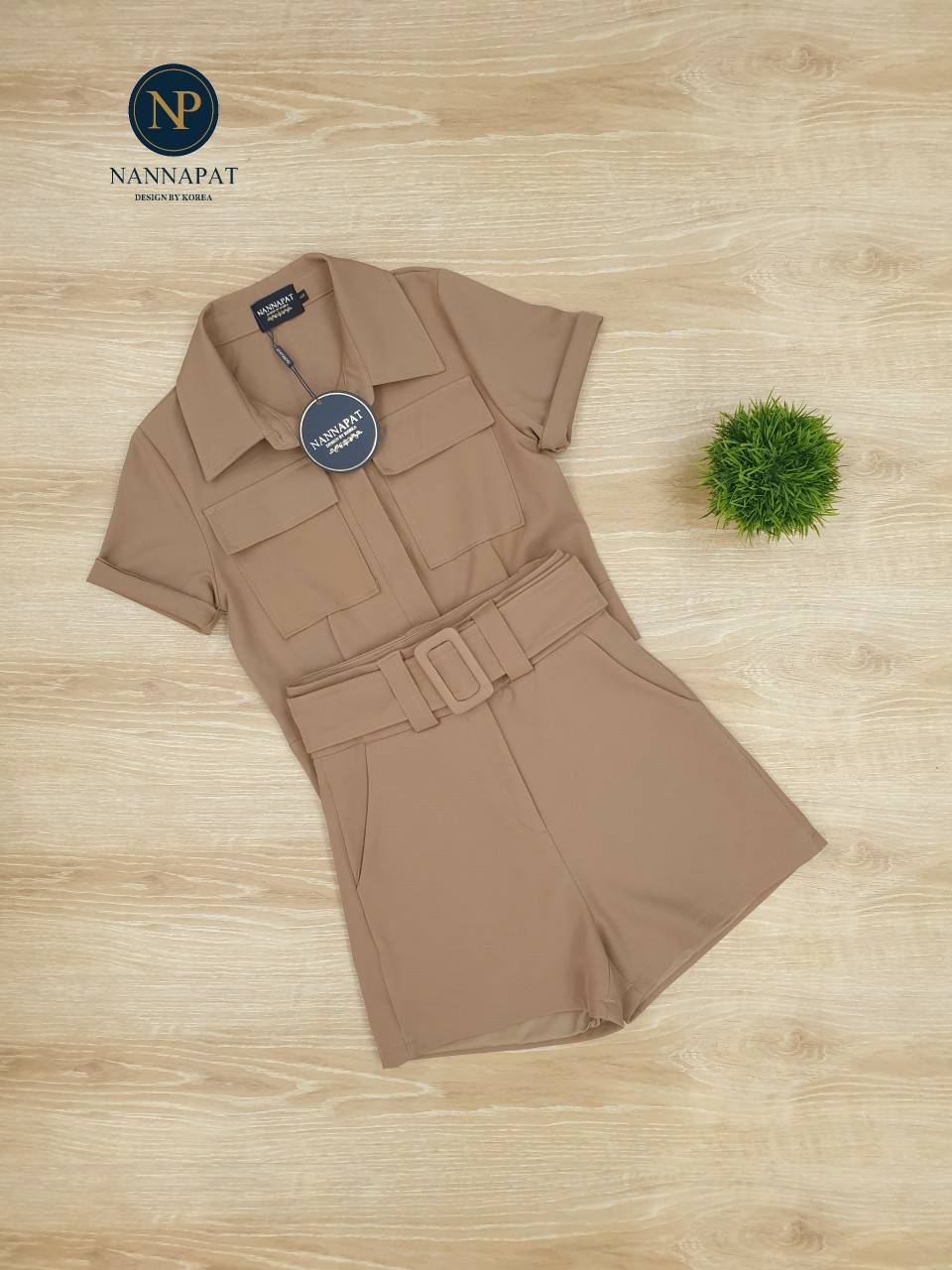 เสื้อคอปกกระดุมหน้า