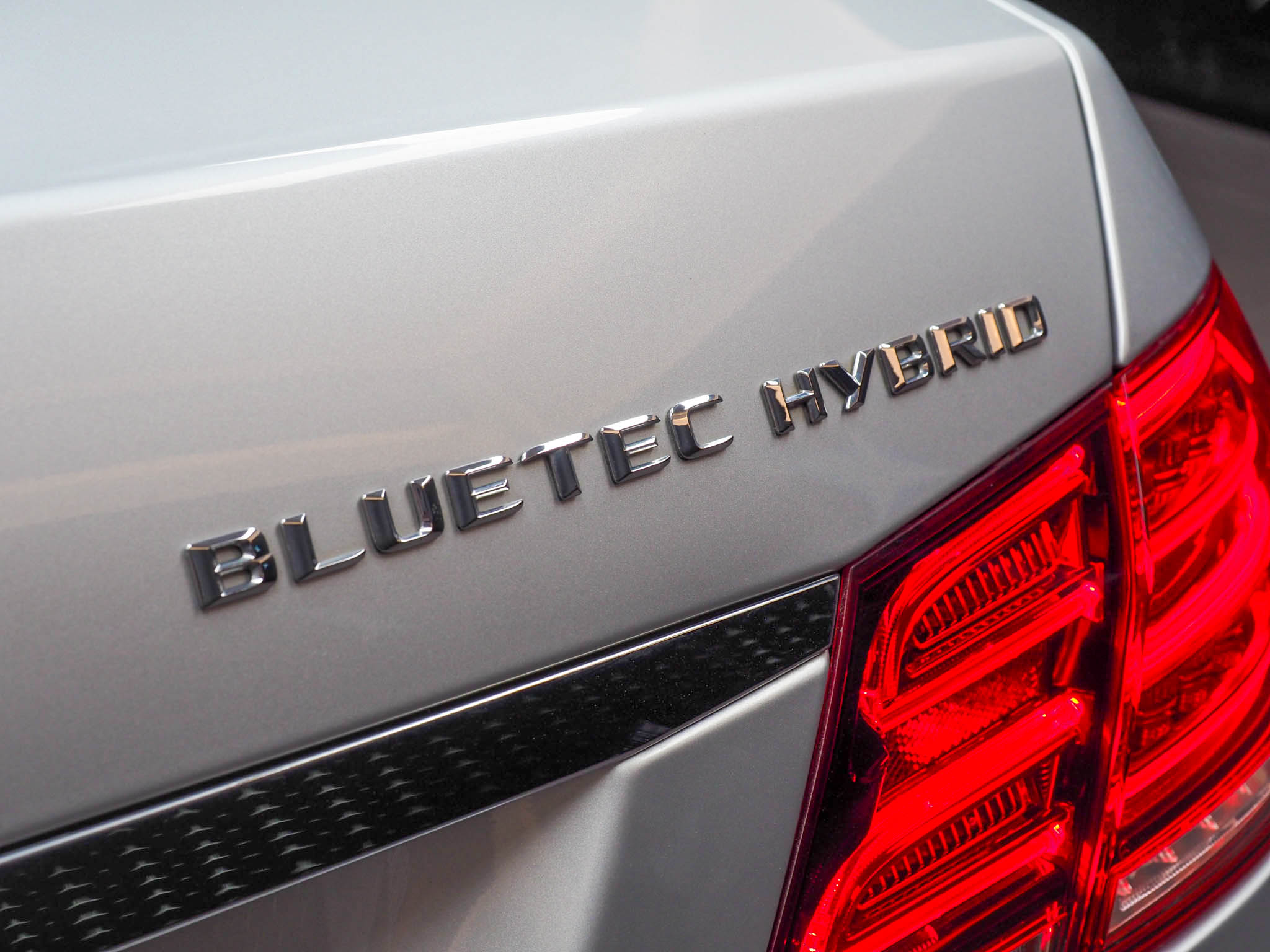 จองแล้ว E300 Bluetec Hybrid Exclusive W212
