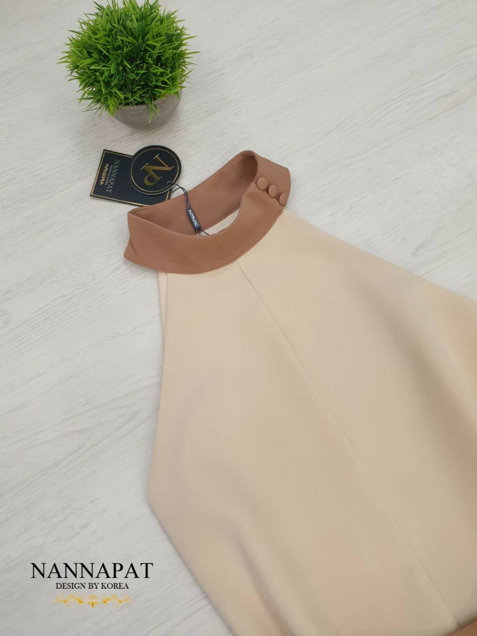 เซทกระดุมคอสวมได้